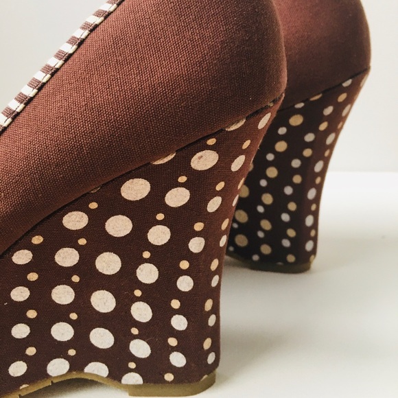 NWT Not Rated “Bow Down” platform wedge - Picture 3 of 7